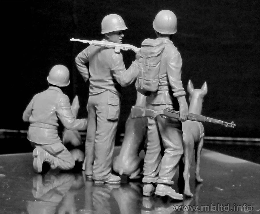 MASTER BOX 1/35 35155 "Dogs in service in the US Marine Corps, WW II era"