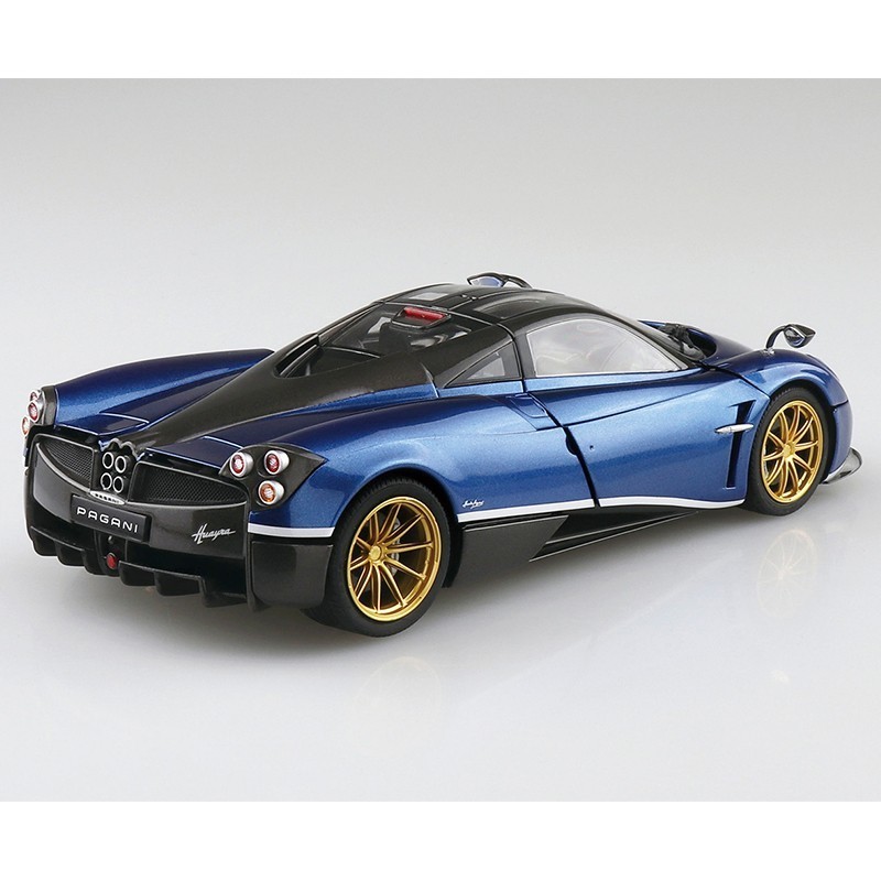 AOSHIMA 62388 1/24 Pagani Huayra Pacchetto Tempesta N 15 ARABA MAKETİ