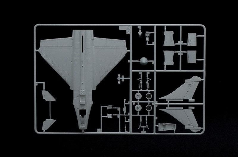 ITALERI 1319 1/72 Rafale M Opérations Extérieures 2011 SAVAŞ UÇAĞI MAKETİ