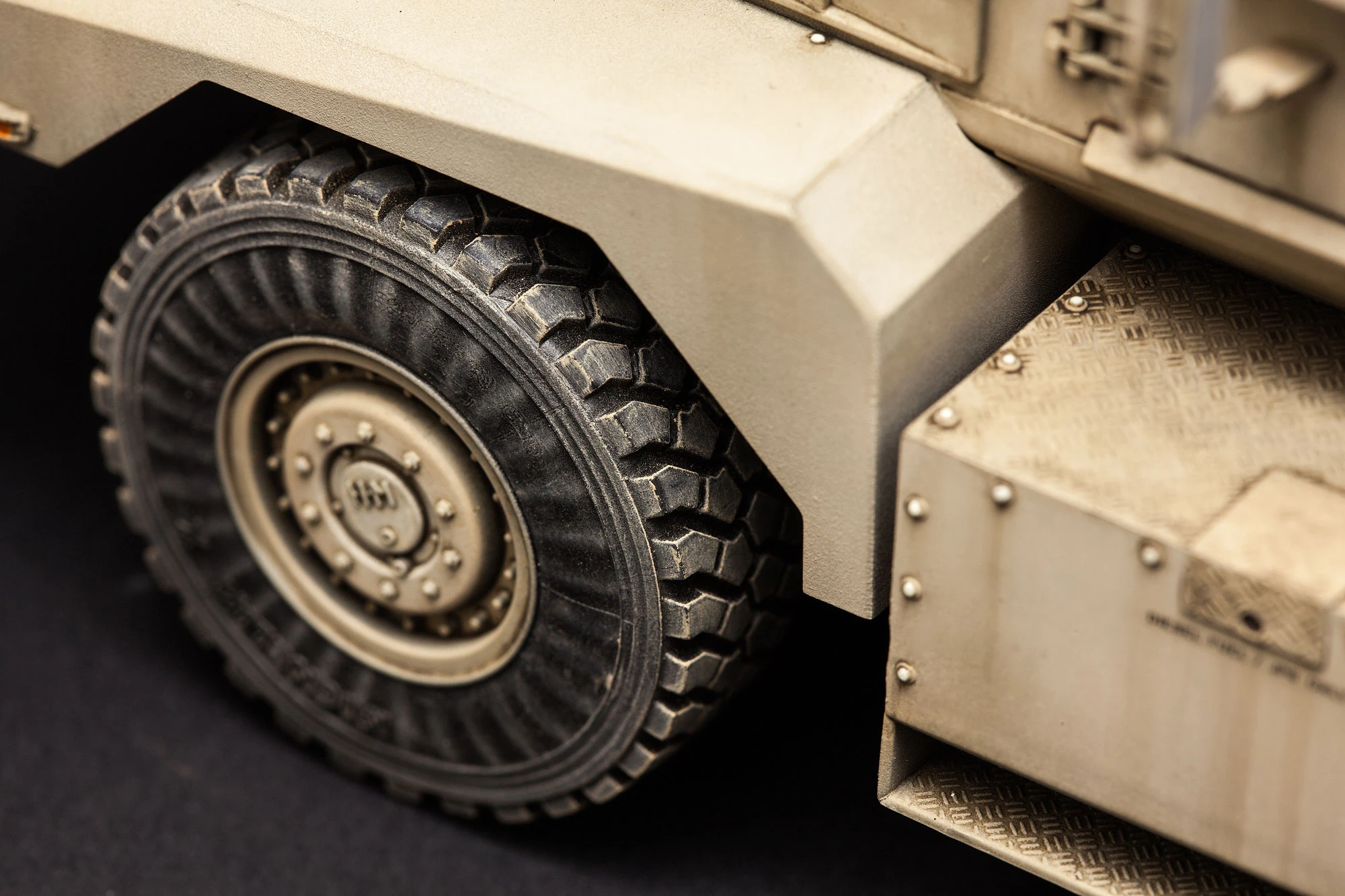 MENG SS-005 1/35 U.S. COUGAR 6×6 MRAP VEHICLE ASKERİ ARAÇ MAKETİ