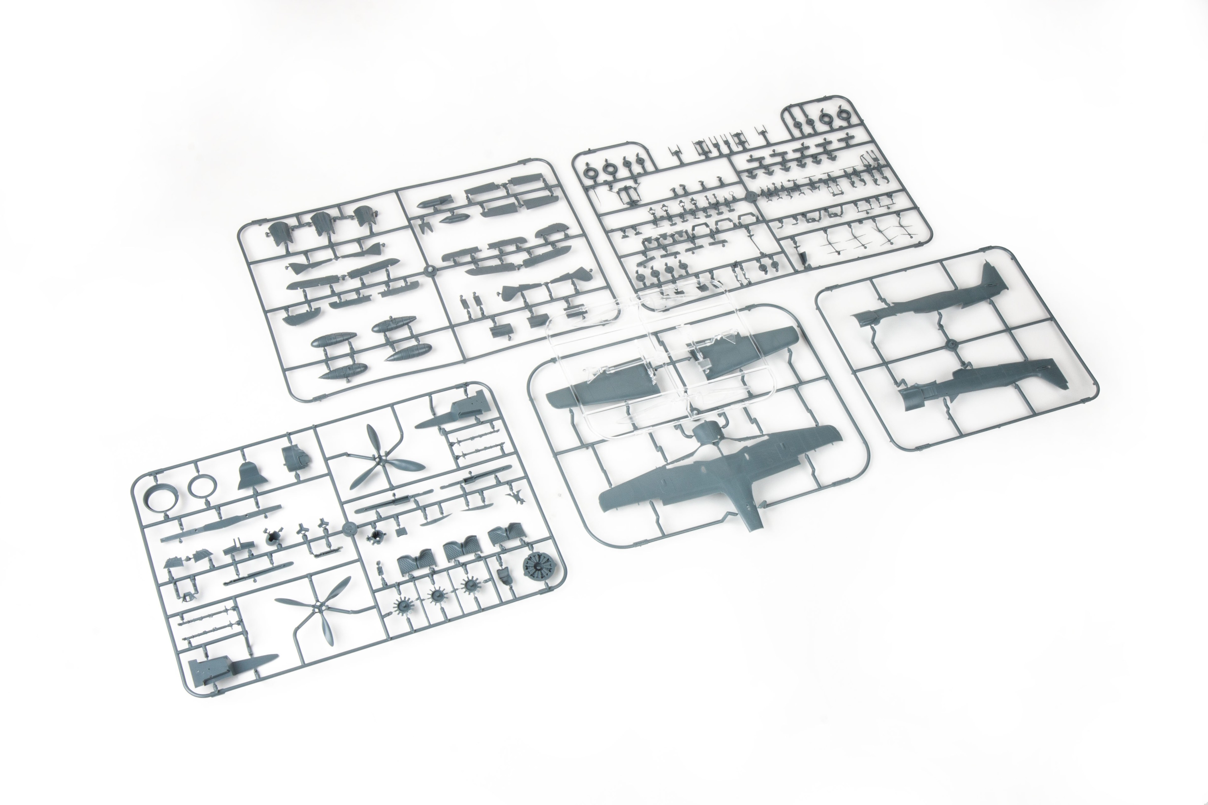 EDUARD 84118 1/48 Fw 190A-5 Light Fighter SAVAŞ UÇAĞI MAKETİ