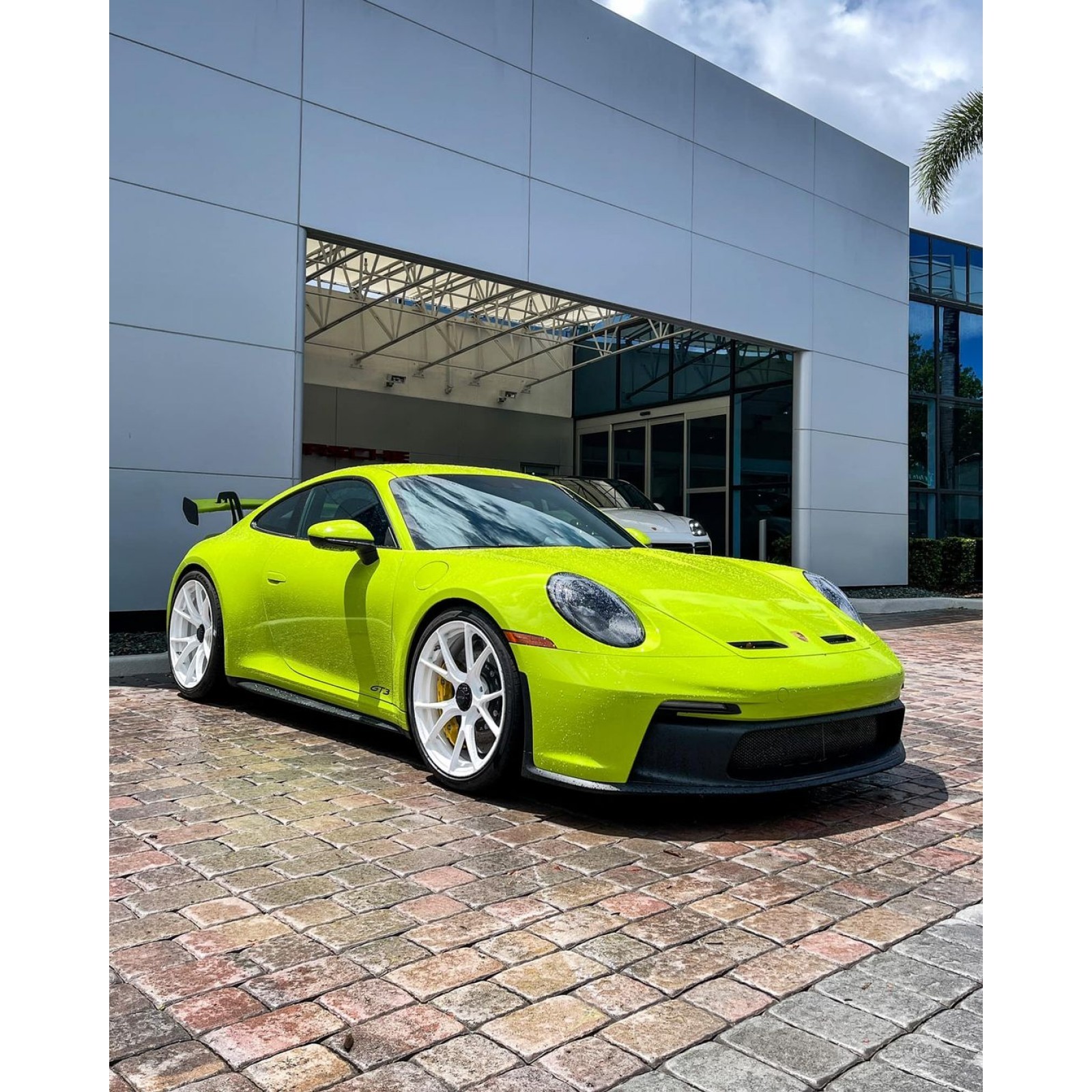 MR PAINT C037 Porsche Light Green LAKER MAKET BOYASI