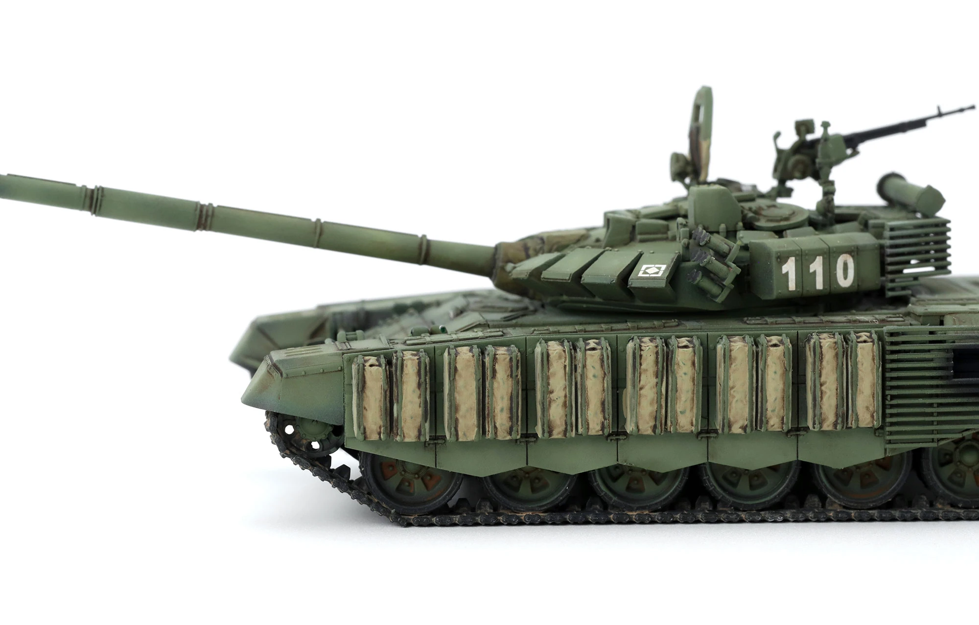 MENG 72-007 1/72 RUSSIAN MAIN BATTLE TANK T-72B3M TANK MAKETİ