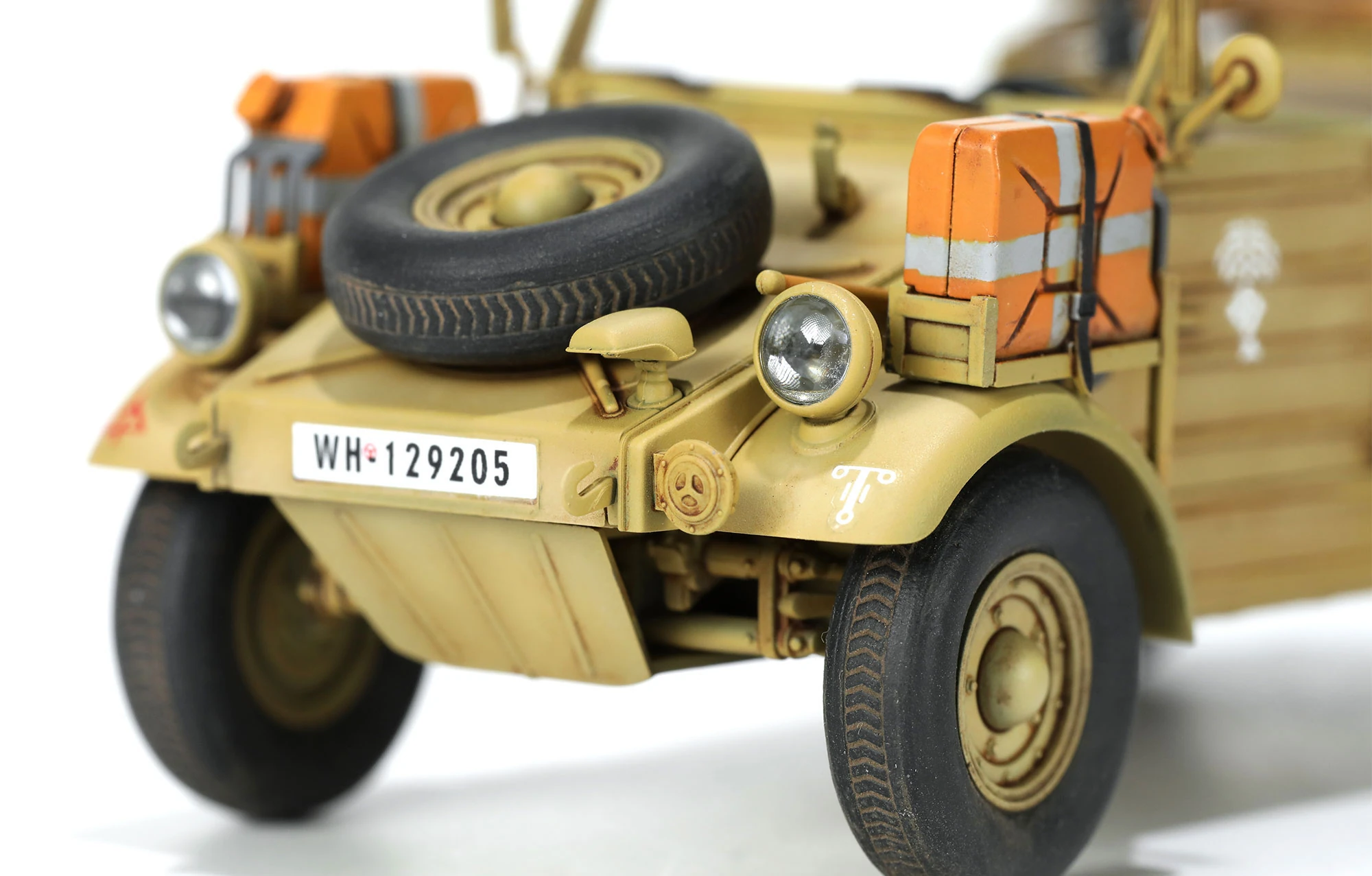 MENG VS-015 1/35 GERMAN Pkw.K1 KÜBELWAGEN TYPE 82 (NORTH AFRICA) ASKERİ ARAÇ MAKETİ