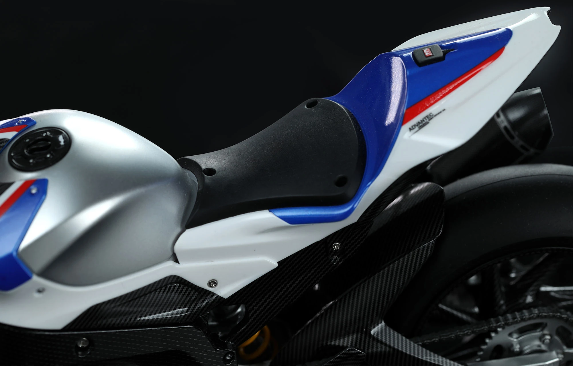MENG MT-004 1/9 BMW HP4 RACE MOTORSİKLET MAKETİ