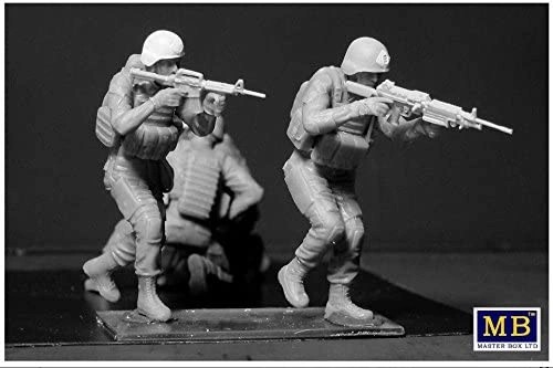 MASTER BOX 1/35 35181 "No Soldier left behind - MWD Down"