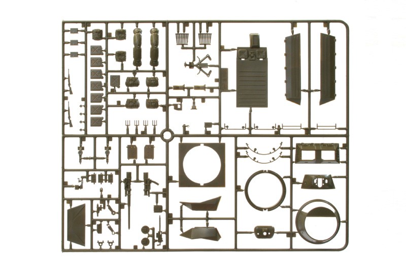 ITALERI 6364 1/35 M8 Greyhound ASKERİ KARA ARACI MAKETİ