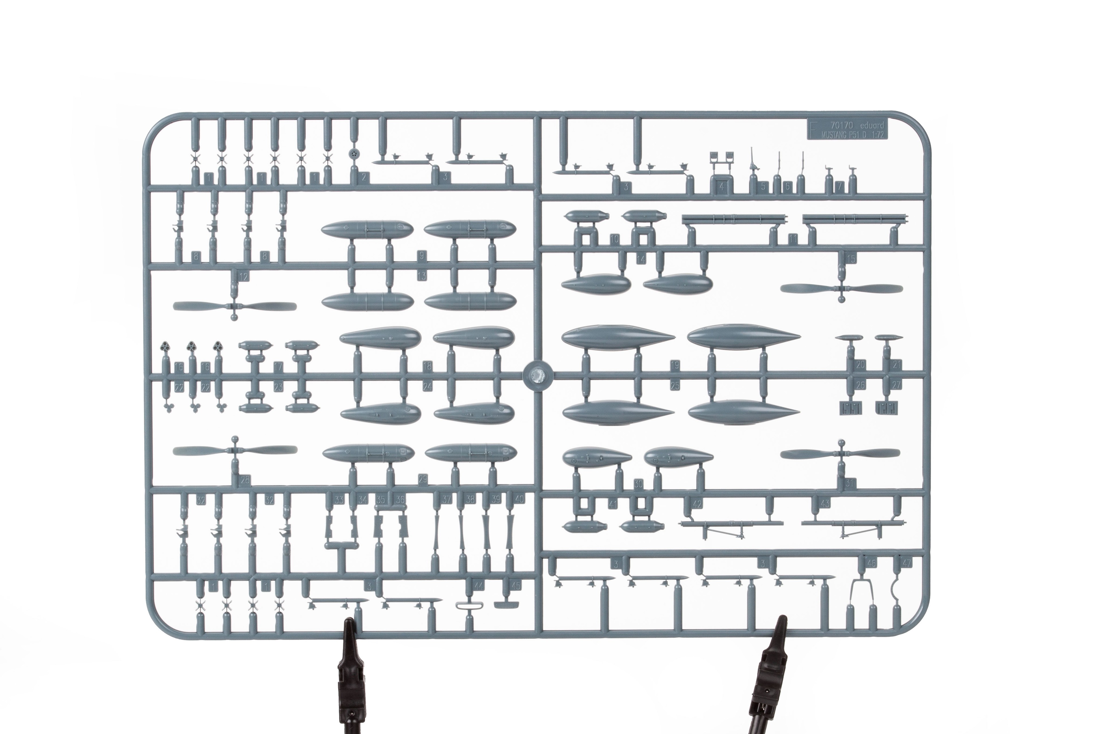 EDUARD 70173 1/72 P-51D Mustang SAVAŞ UÇAĞI MAKETİ