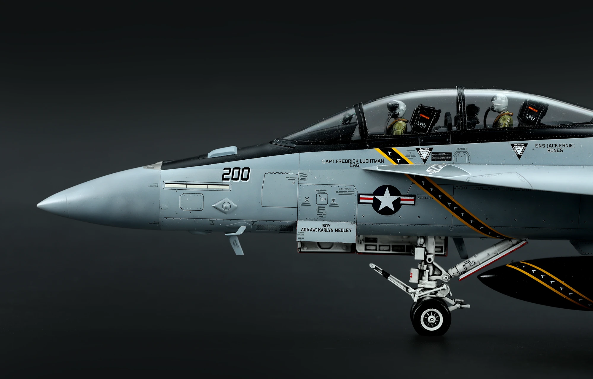 MENG LS-013 1/48 BOEING F/A-18F SUPER HORNET AMERİKAN UÇAK MAKETİ