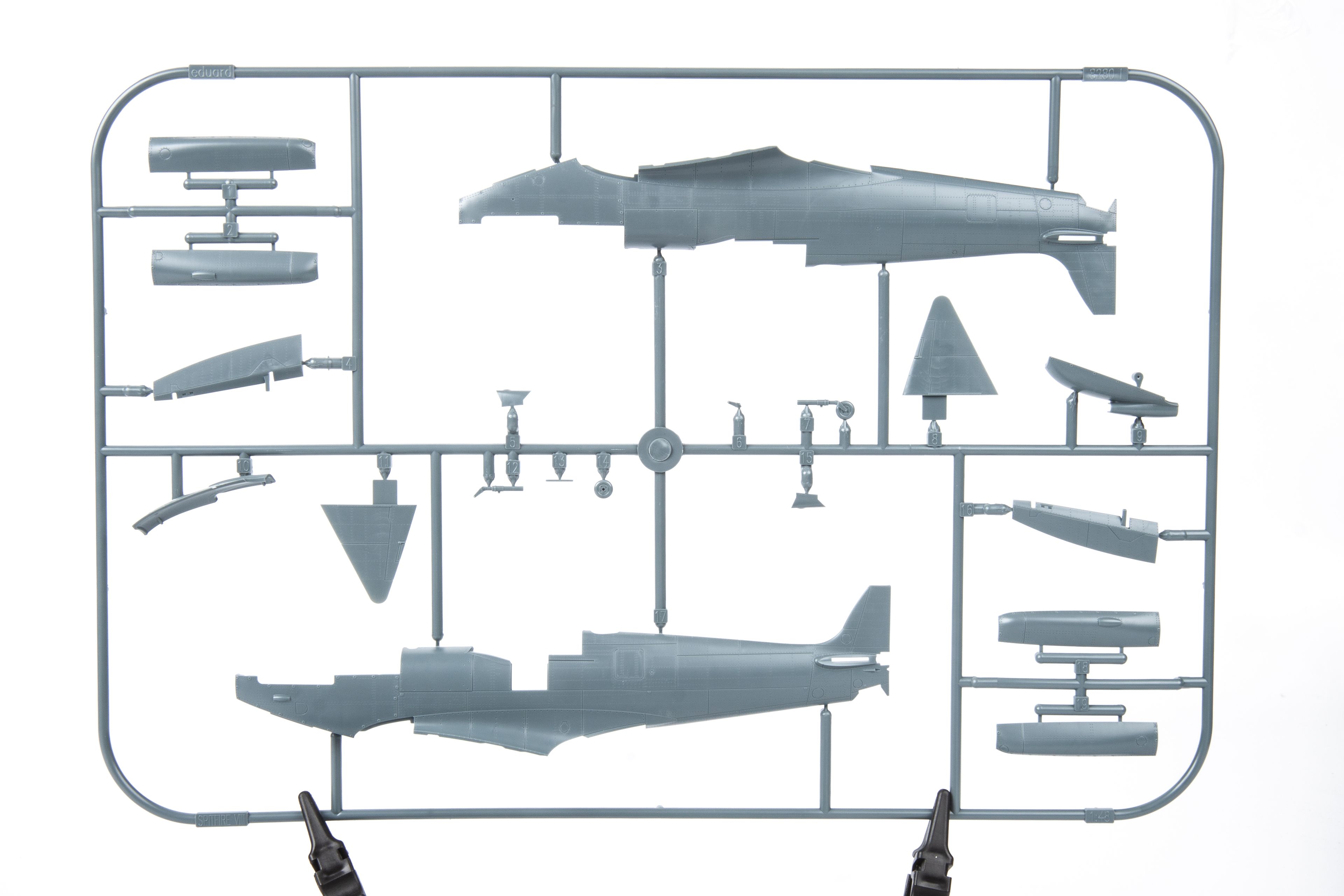 EDUARD 8284 1/48 Spitfire Mk. VIII SAVAŞ UÇAĞI MAKETİ