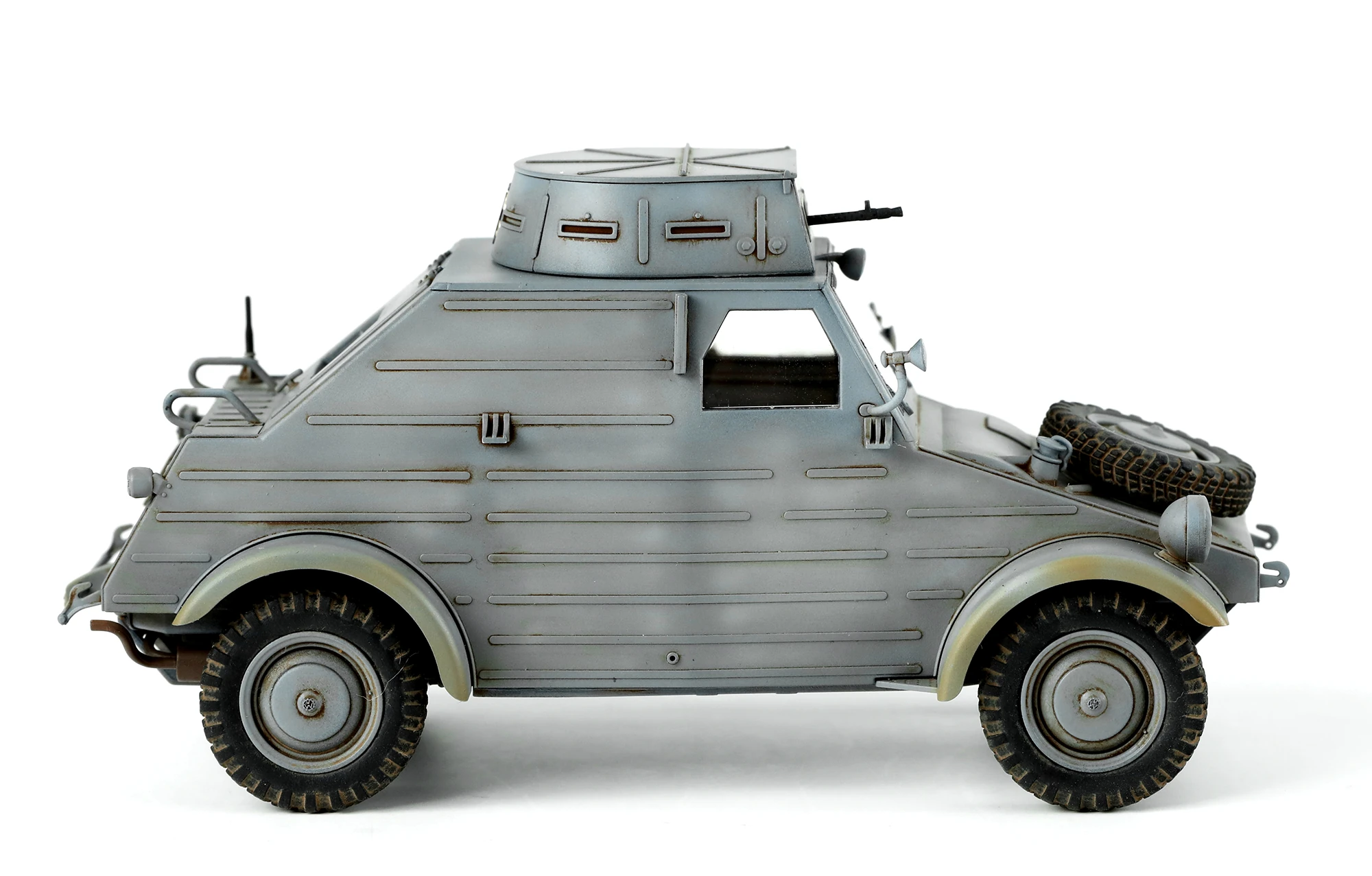 MENG VS-017 1/35 GERMAN Pkw.K1 KÜBELWAGEN TYPE 823 ASKERİ ARAÇ MAKETİ