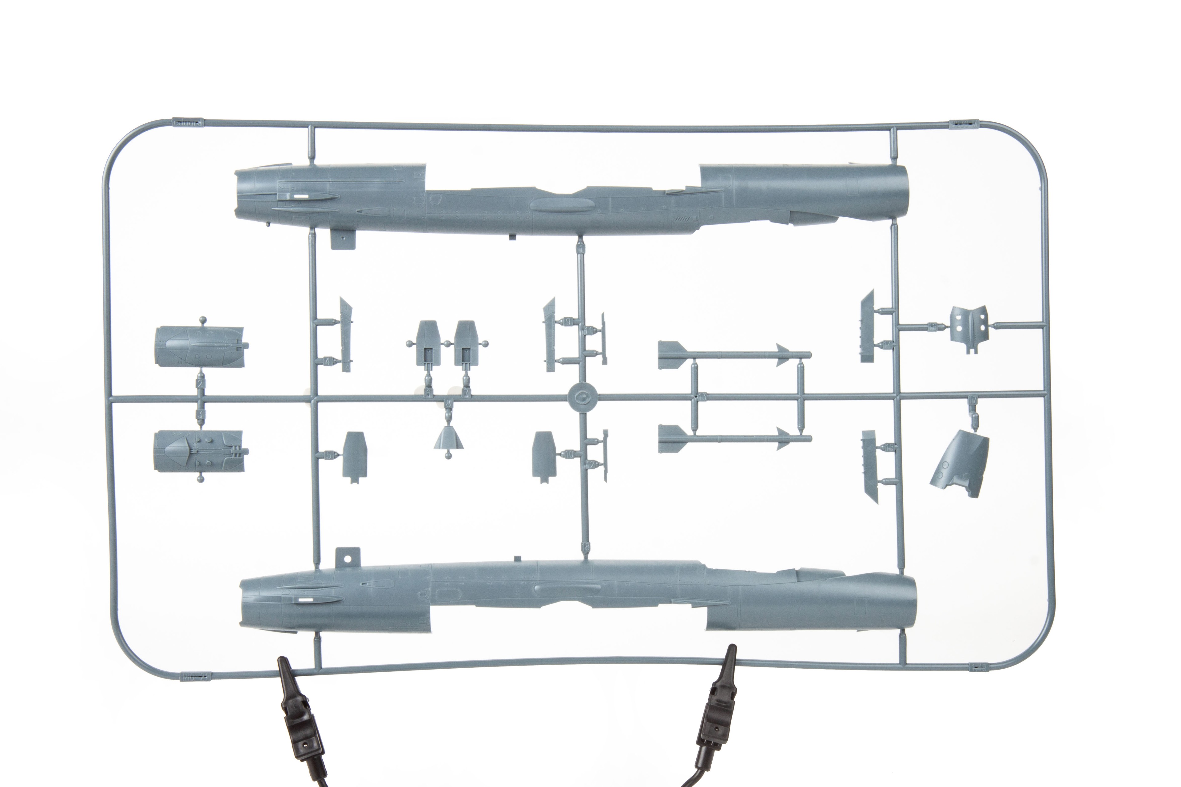 EDUARD 8237 1/48 MiG-21PFM JET SAVAŞ UÇAĞI MAKETİ