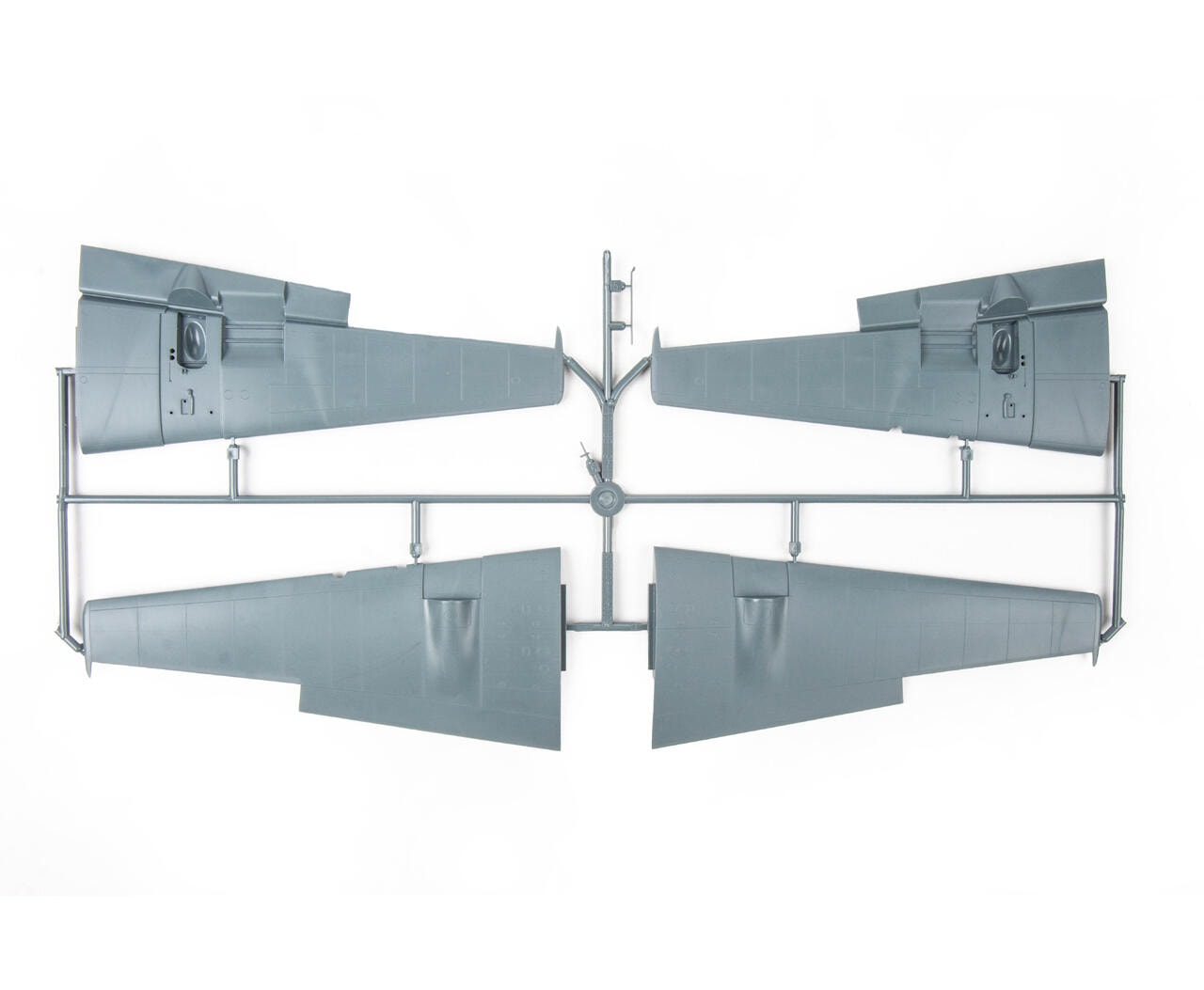 EDUARD 8409 1/48 Bf 110D SAVAŞ UÇAĞI MAKETİ