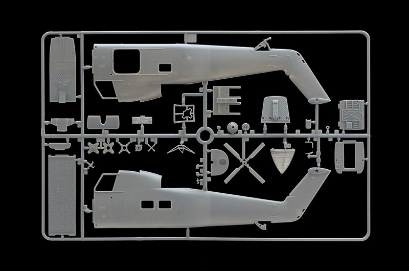 ITALERI 2720 1/48 Wessex UH.5 SALDIRI NAKLİYE HELİKOPTERİ MAKETİ