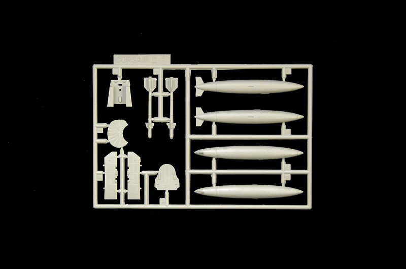 ITALERI 1411 1/72 A-7E CORSAIR II SAVAŞ UÇAĞI MAKETİ