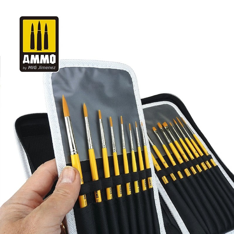 AMMO MIG 8580 Brush Arsenal - Brush Organization & Protective Storage