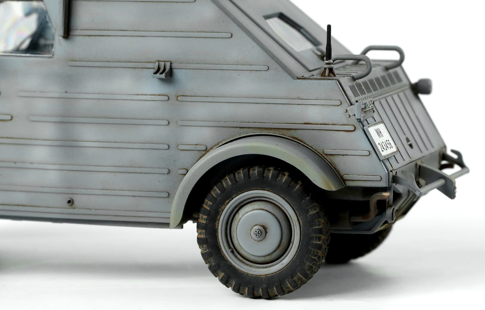 MENG VS-017 1/35 GERMAN Pkw.K1 KÜBELWAGEN TYPE 823 ASKERİ ARAÇ MAKETİ