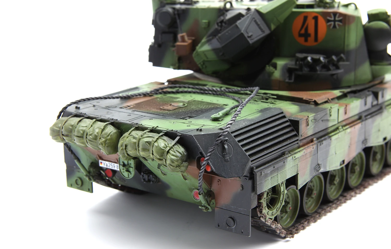 MENG TS-030 1/35 GERMAN FLAKPANZER GEPARD A1/A2 ALMAN TANK MAKETİ