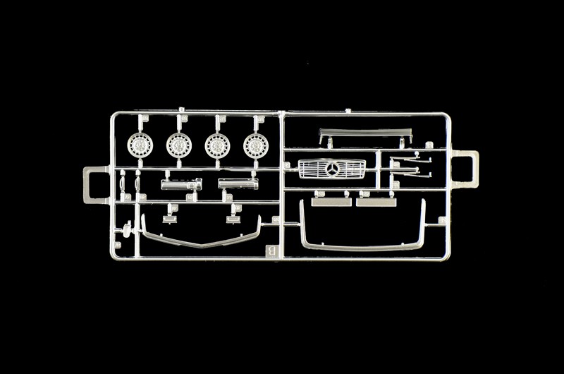 ITALERI 3632 1/24 Mercedes-Benz 450SLC Rallye Bandama 1979 ARABA MAKETİ