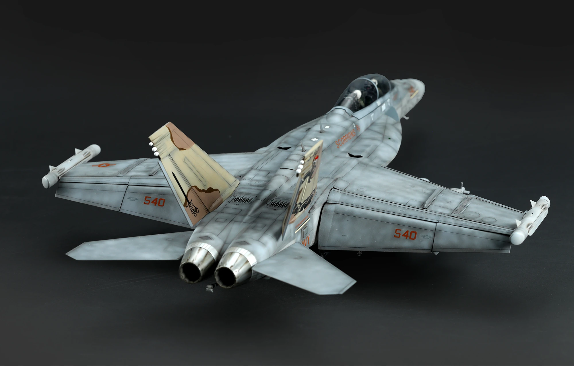 MENG LS-014 1/48 BOEING EA-18G GROWLER ELECTRONIC ATTACK AIRCRAFT AMERİKAN UÇAK MAKETİ