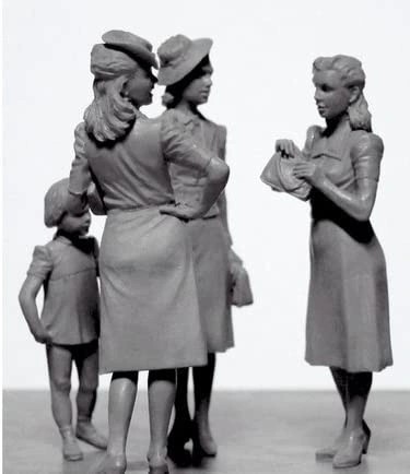 MASTER BOX 1/35 35148 “Women of WW II era”