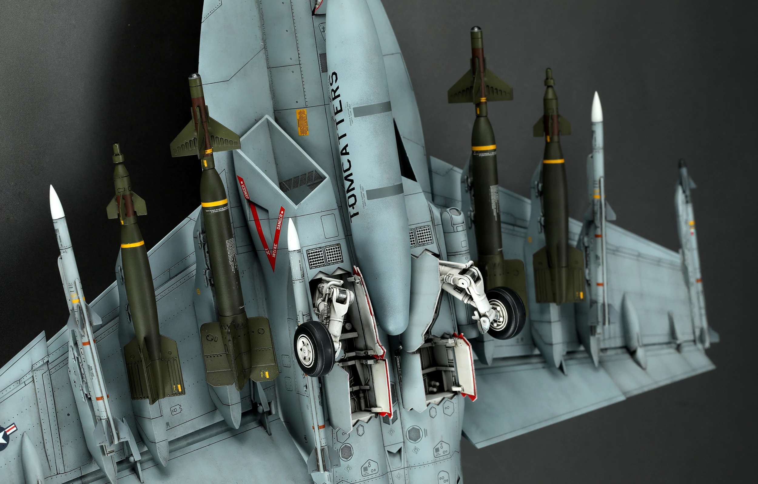 MENG LS-012 1/48 BOEING F/A-18E SUPER HORNET AMERİKAN UÇAK MAKETİ