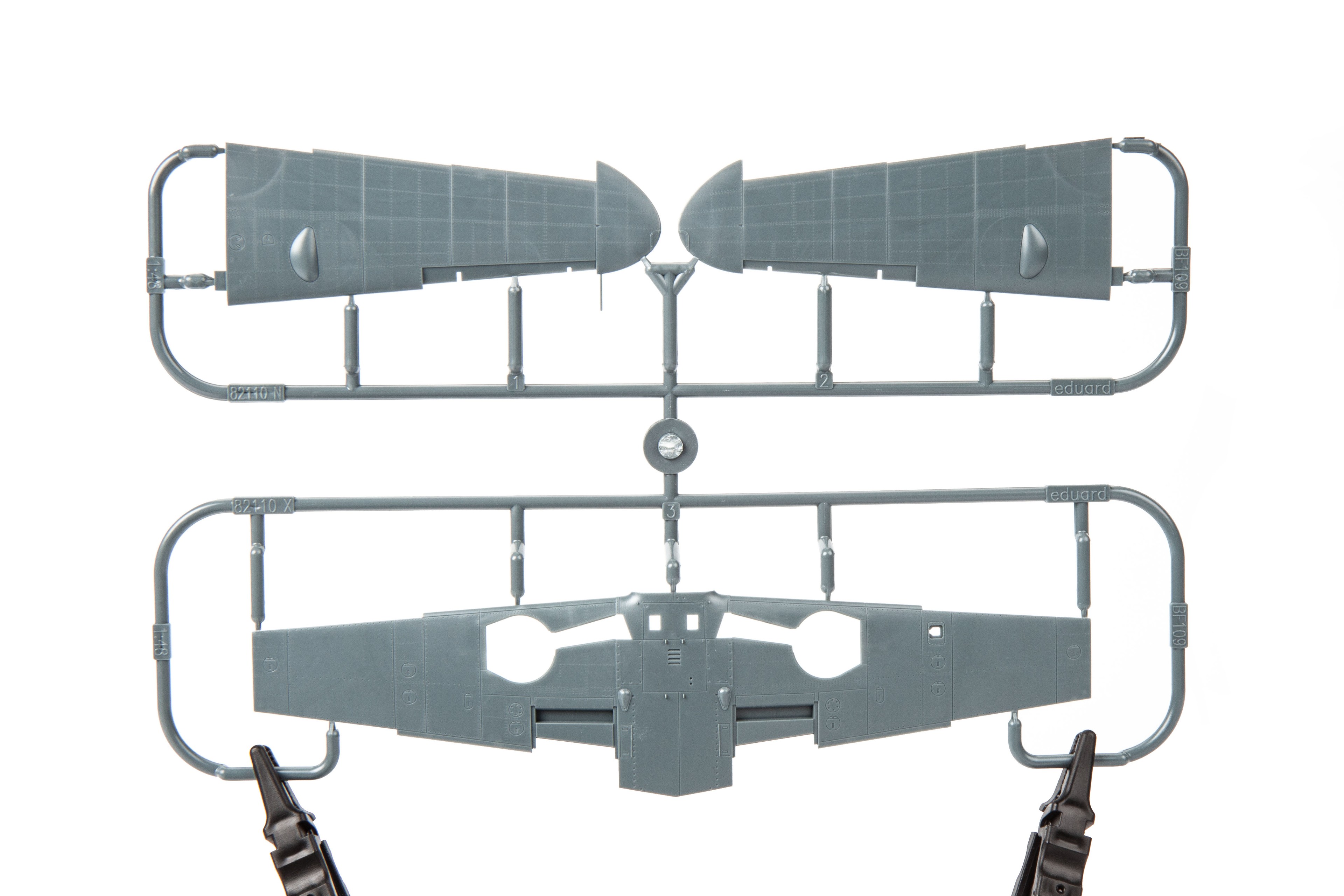 EDUARD 82164 1/48 BF 109G-10 ERLA SAVAŞ UÇAĞI MAKETİ