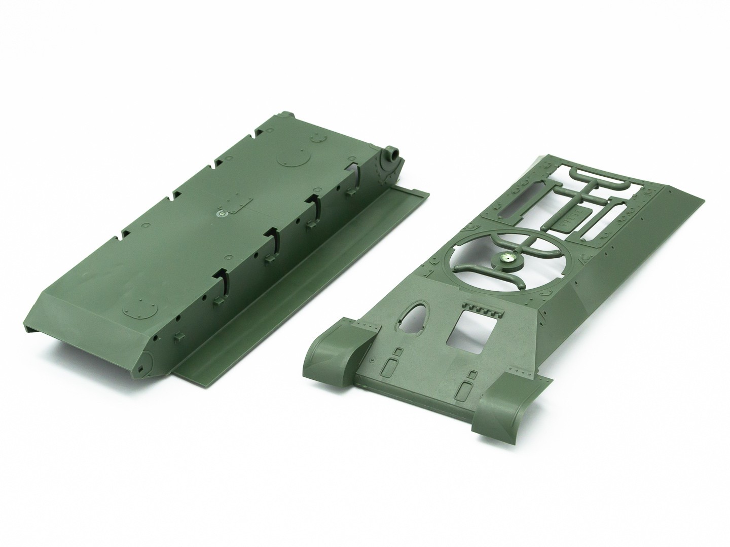 ICM 35366 1/35 T-34/76 SOVYET TANK MAKETİ