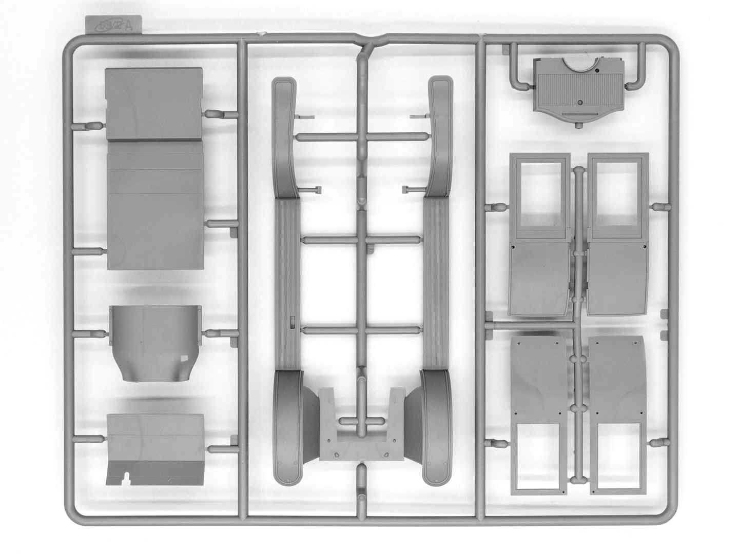 ICM 24030 1/24 TYPE AG 1910 PARIS TAXI ARABA MAKETİ