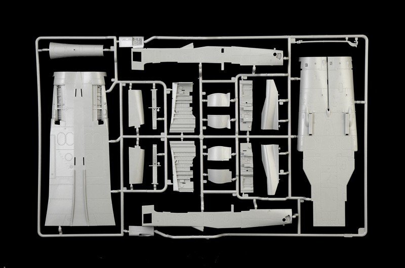 ITALERI 2520 1/32 Tornado IDS SAVAŞ UÇAĞI MAKETİ