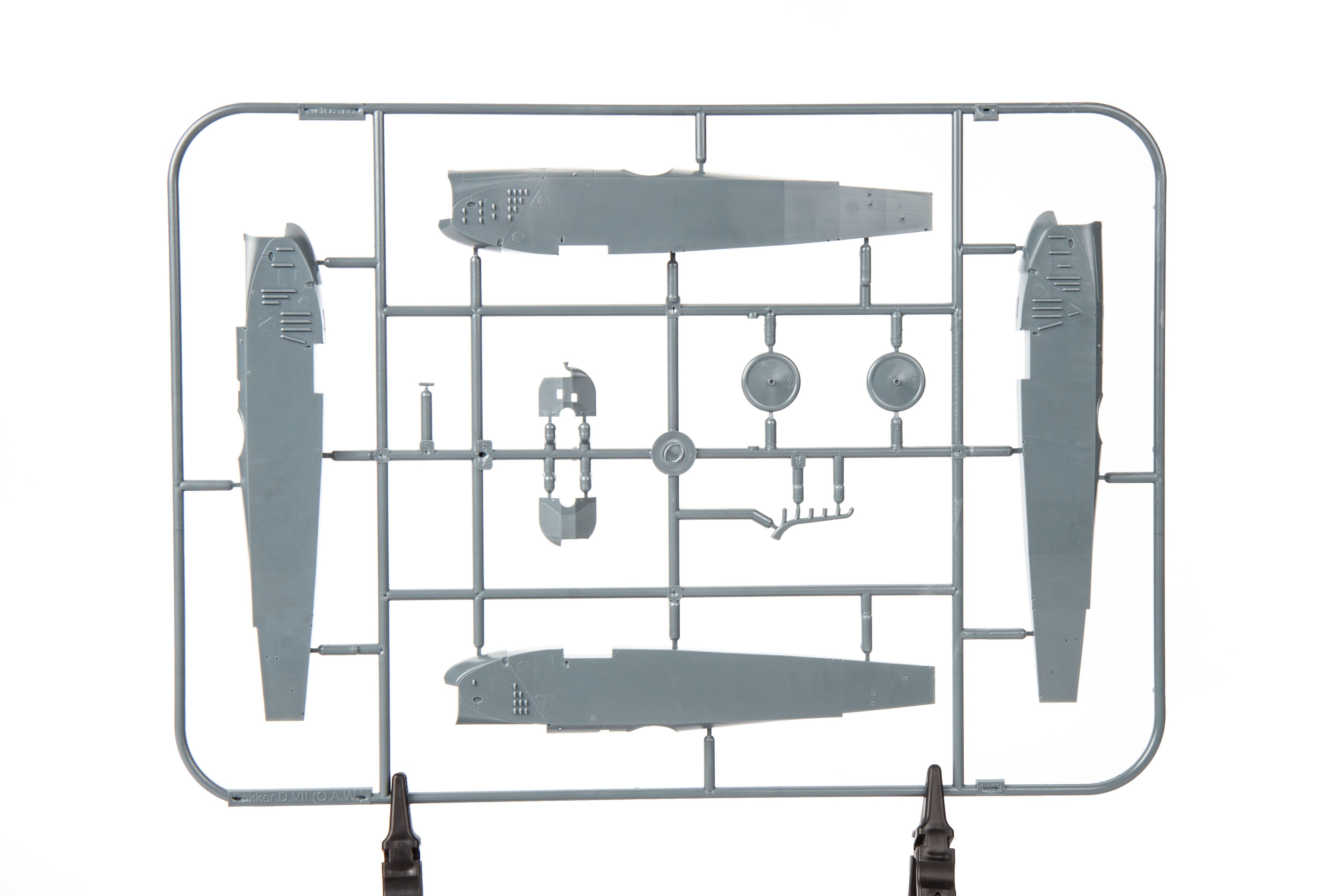 EDUARD 8136 1/48 Fokker D. VII (OAW) SAVAŞ UÇAĞI MAKETİ