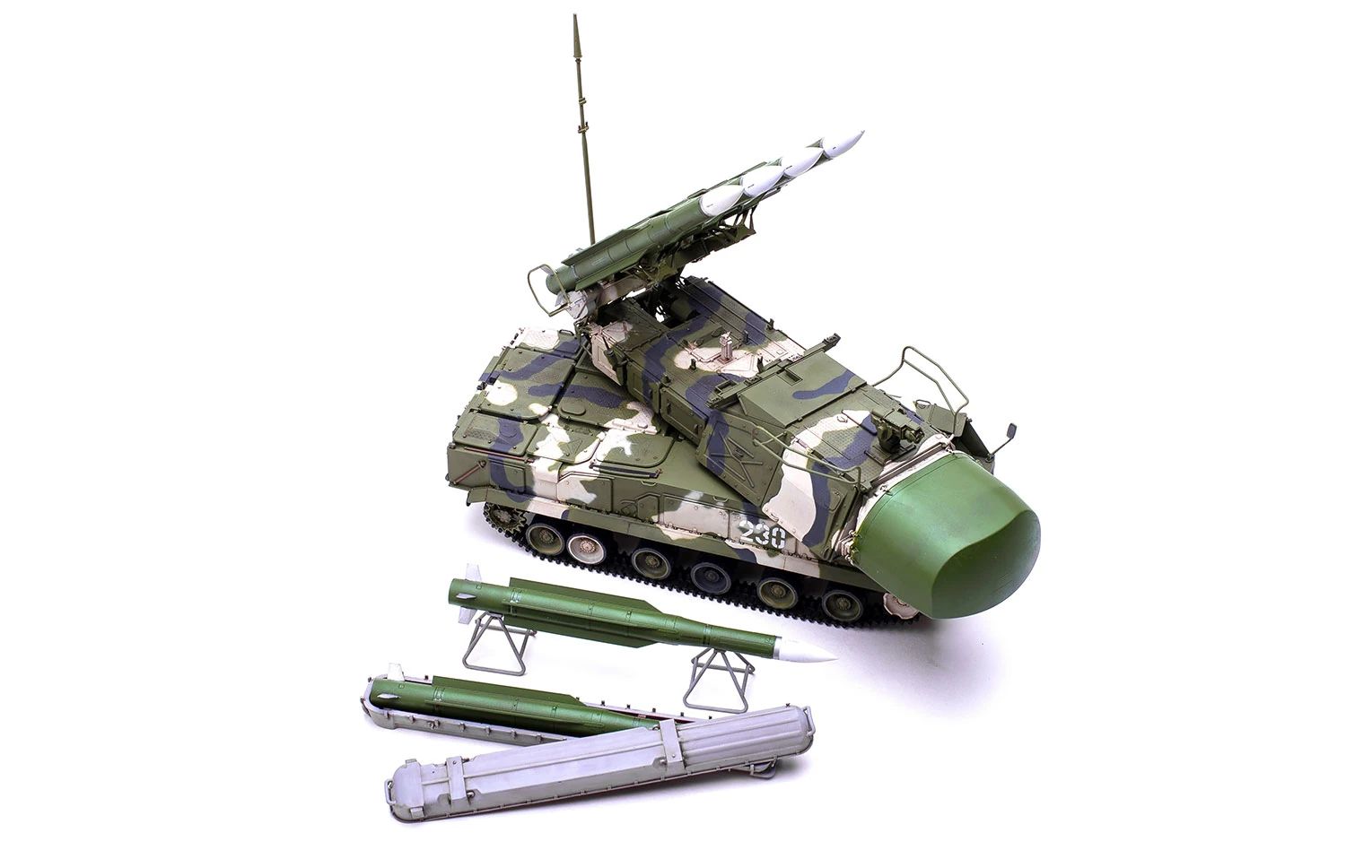 MENG SS-014 1/35 RUSSIAN 9K37M1 BUK AIR DEFENSE MISSILE SYSTEM ASKERİ ARAÇ MAKETİ
