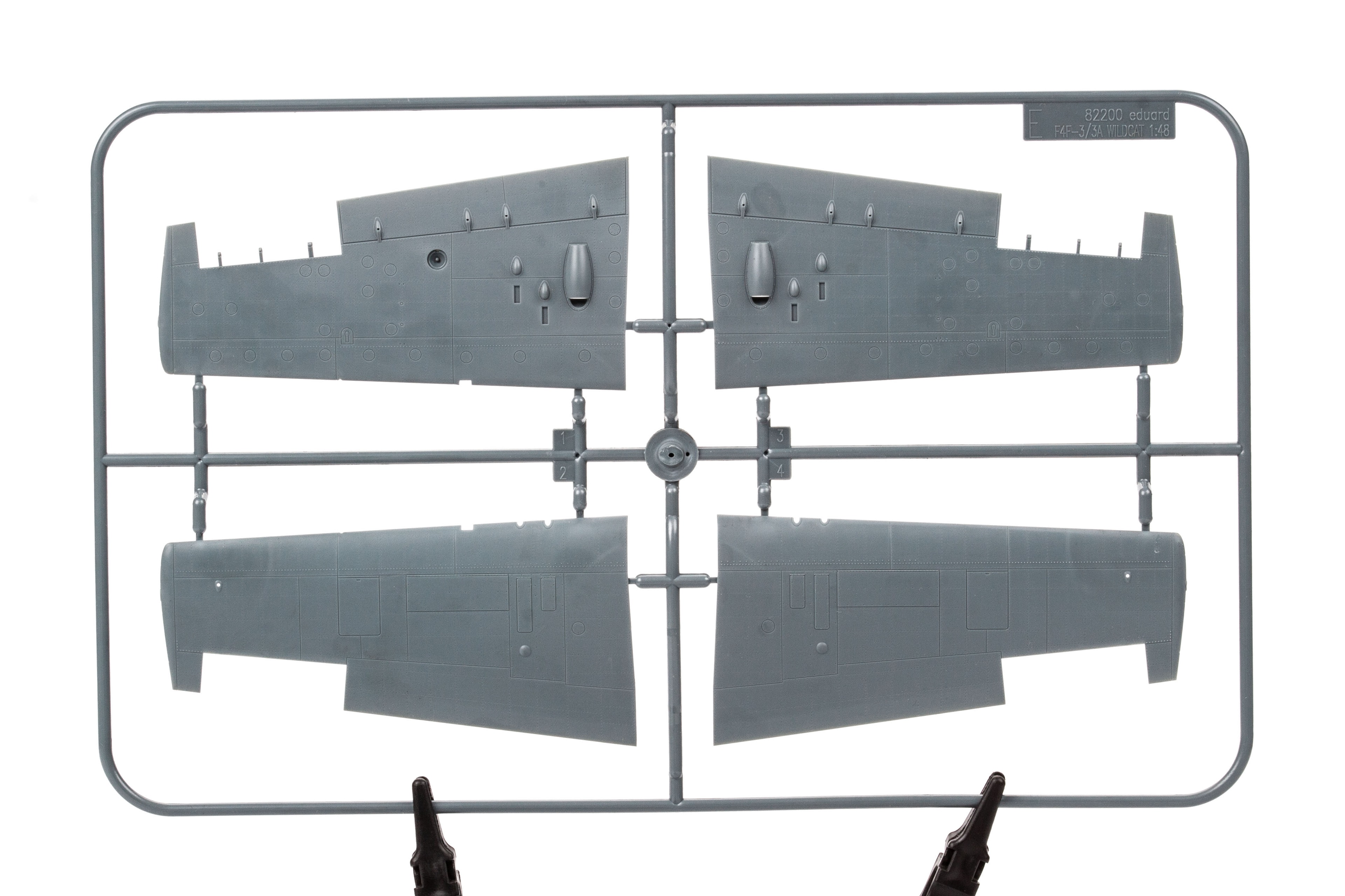 EDUARD 11166 1/48 MIDWAY DUAL COMBO SAVAŞ UÇAĞI MAKETİ