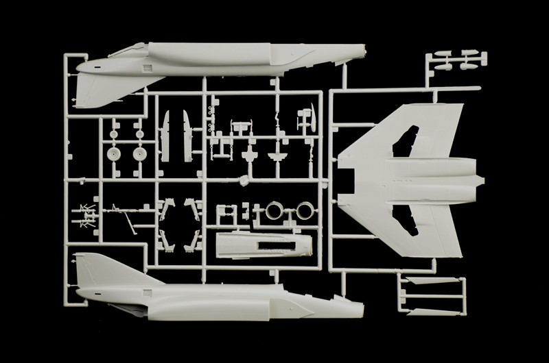 ITALERI 1448 1/72 F-4E/F Phantom II SAVAŞ UÇAĞI MAKETİ