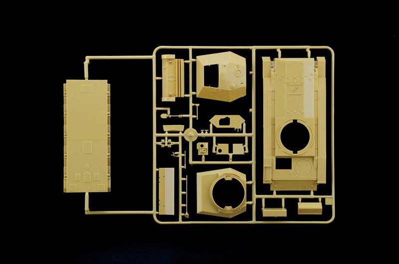 ITALERI 6592 1/35 Crusader Mk. III with British Crew İNGİLİZ ASKERLERİ VE TANK MAKETİ SETİ