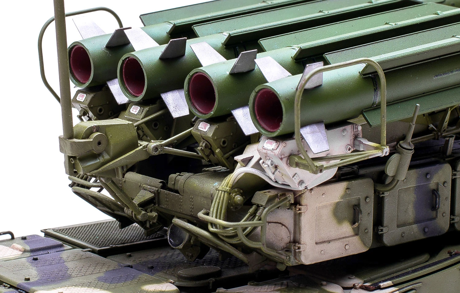 MENG SS-014 1/35 RUSSIAN 9K37M1 BUK AIR DEFENSE MISSILE SYSTEM ASKERİ ARAÇ MAKETİ