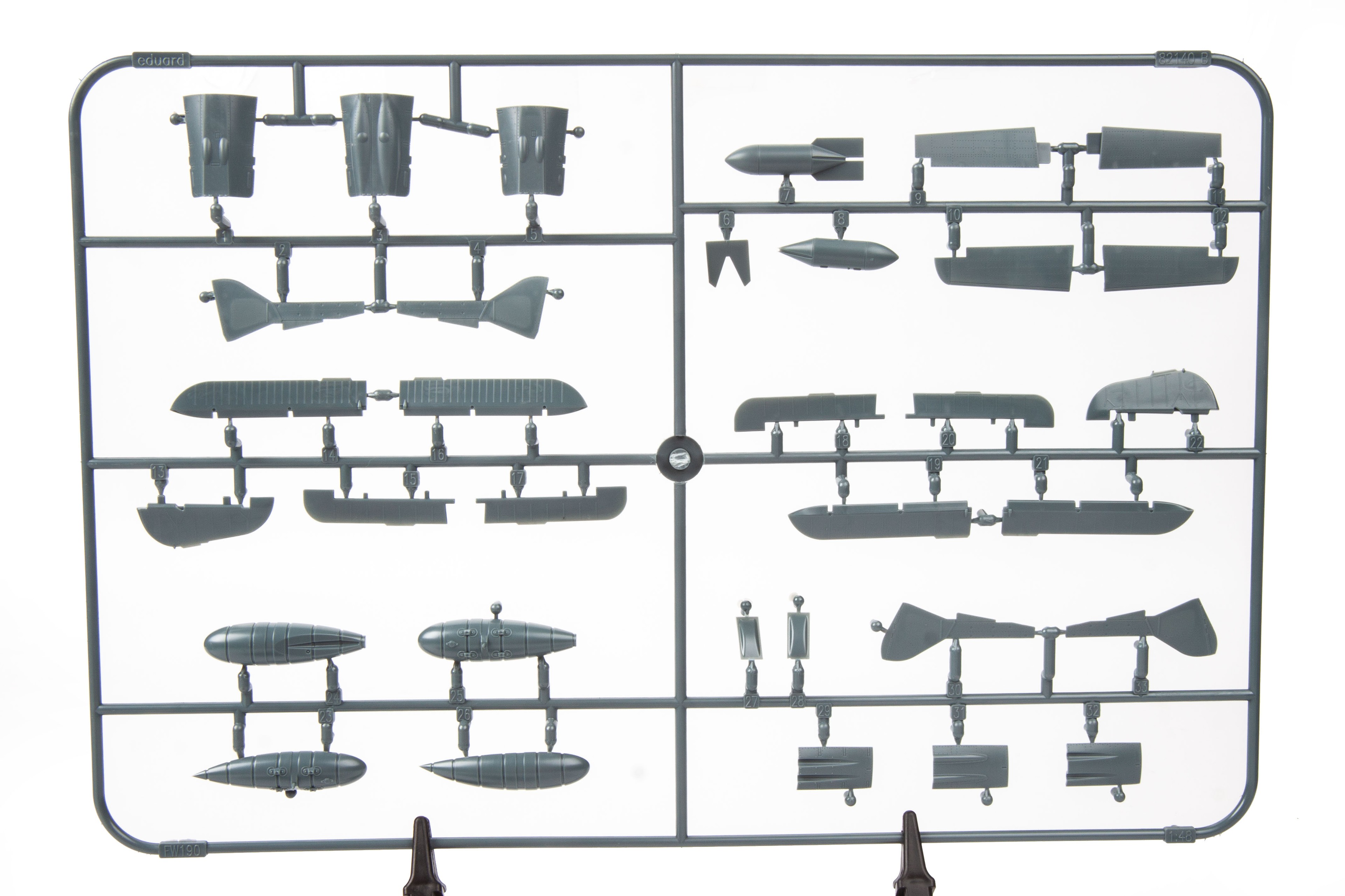 EDUARD 84118 1/48 Fw 190A-5 Light Fighter SAVAŞ UÇAĞI MAKETİ