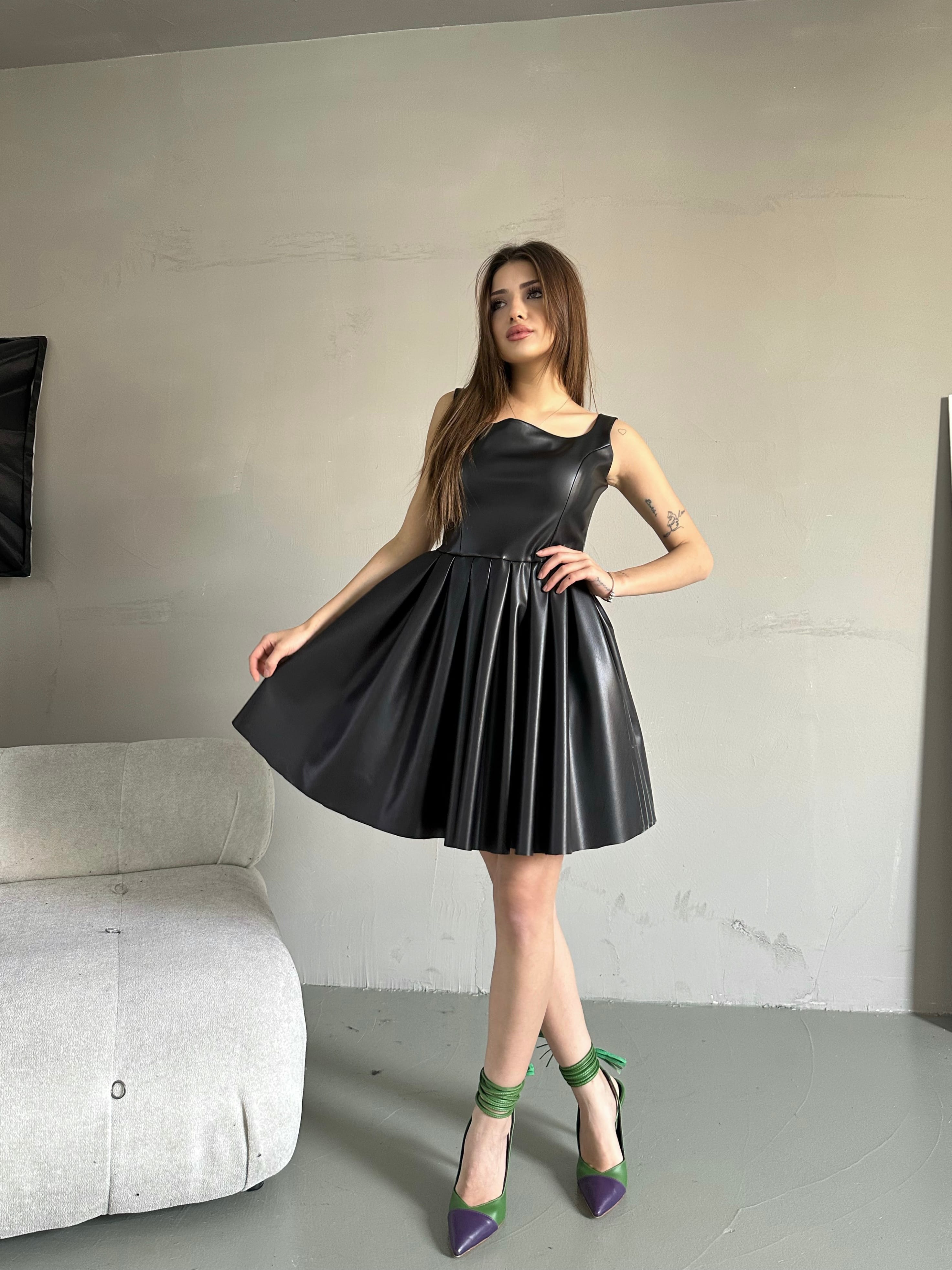 Tina Elbise - Siyah