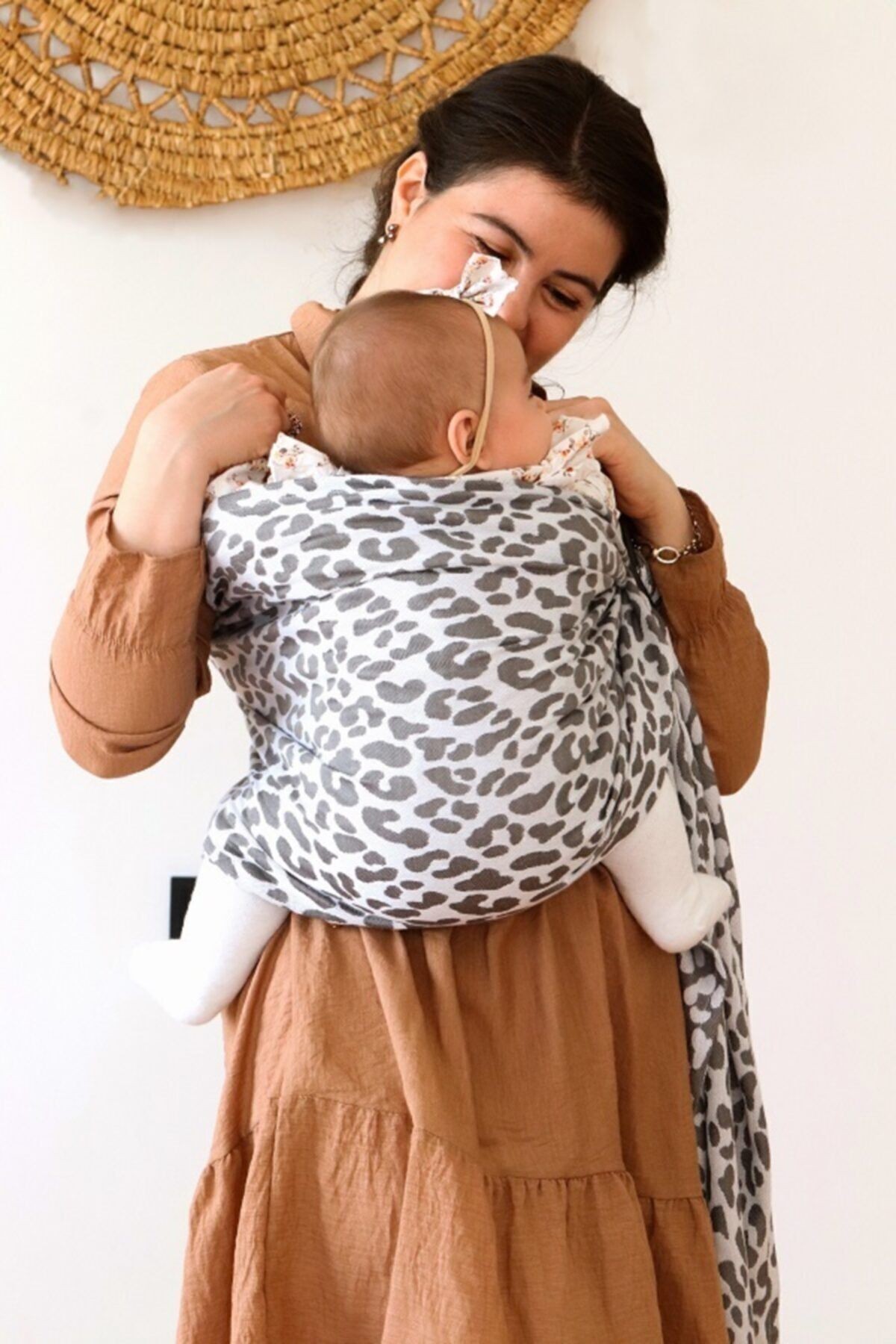 Halka Sling Leopar Organik Pamuk Ve Bambu Anakucağı
