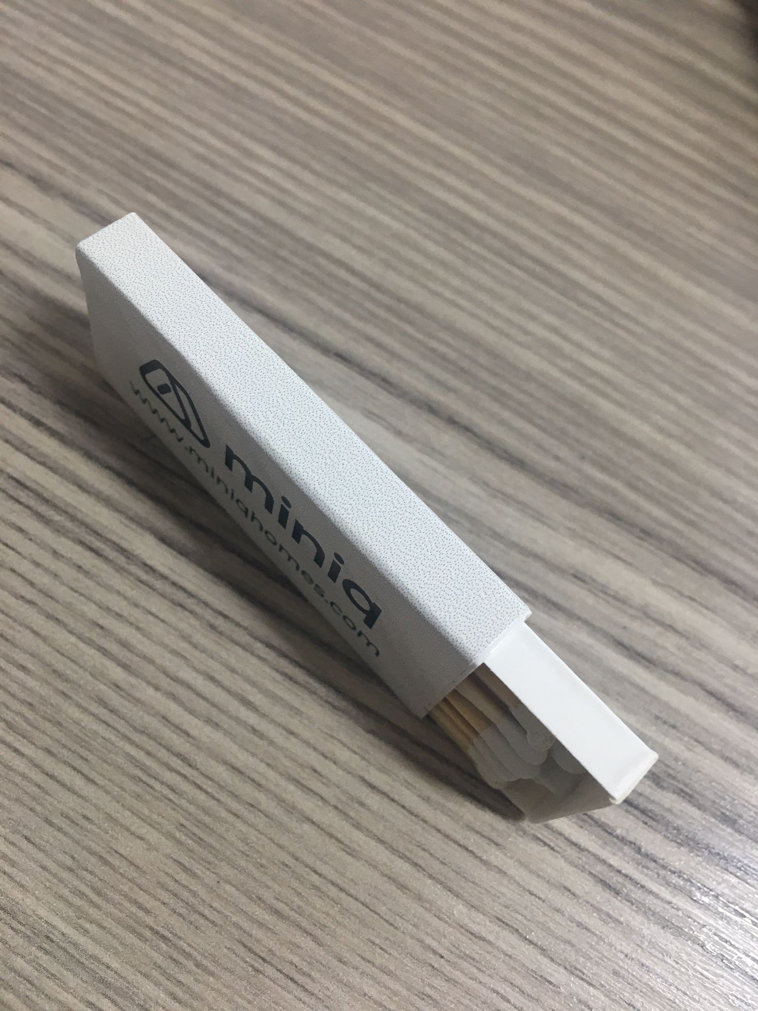 Özel Etiket Baskı Yapıştırmalı Kibrit