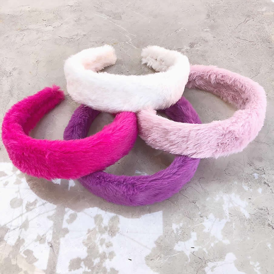 DÜZ RENK PELUŞ TAÇ