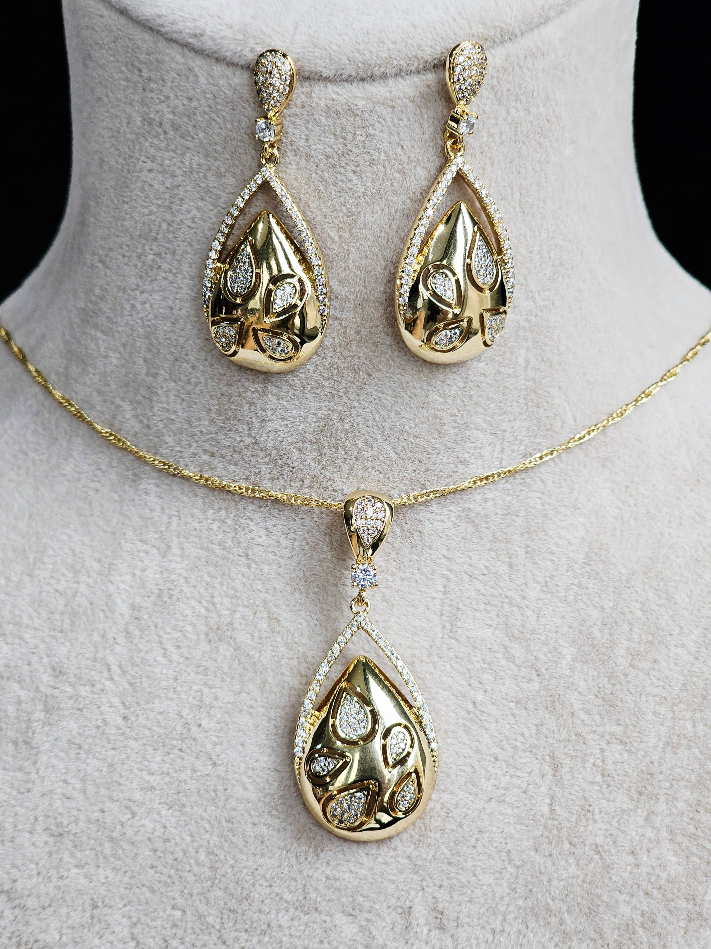 14K XUPINGTAŞLI  DAMLA MODEL KOLYE & KÜPE SET05