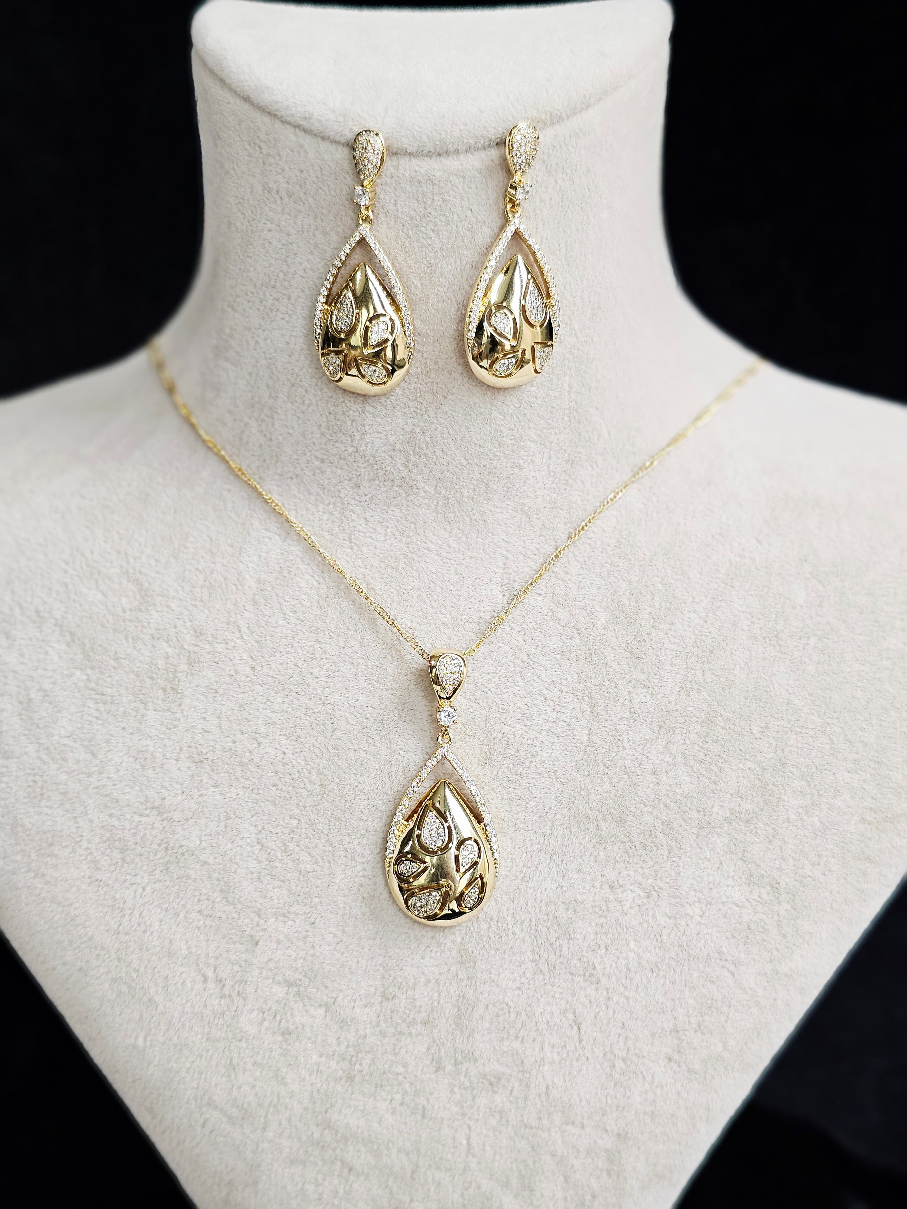 14K XUPINGTAŞLI  DAMLA MODEL KOLYE & KÜPE SET05