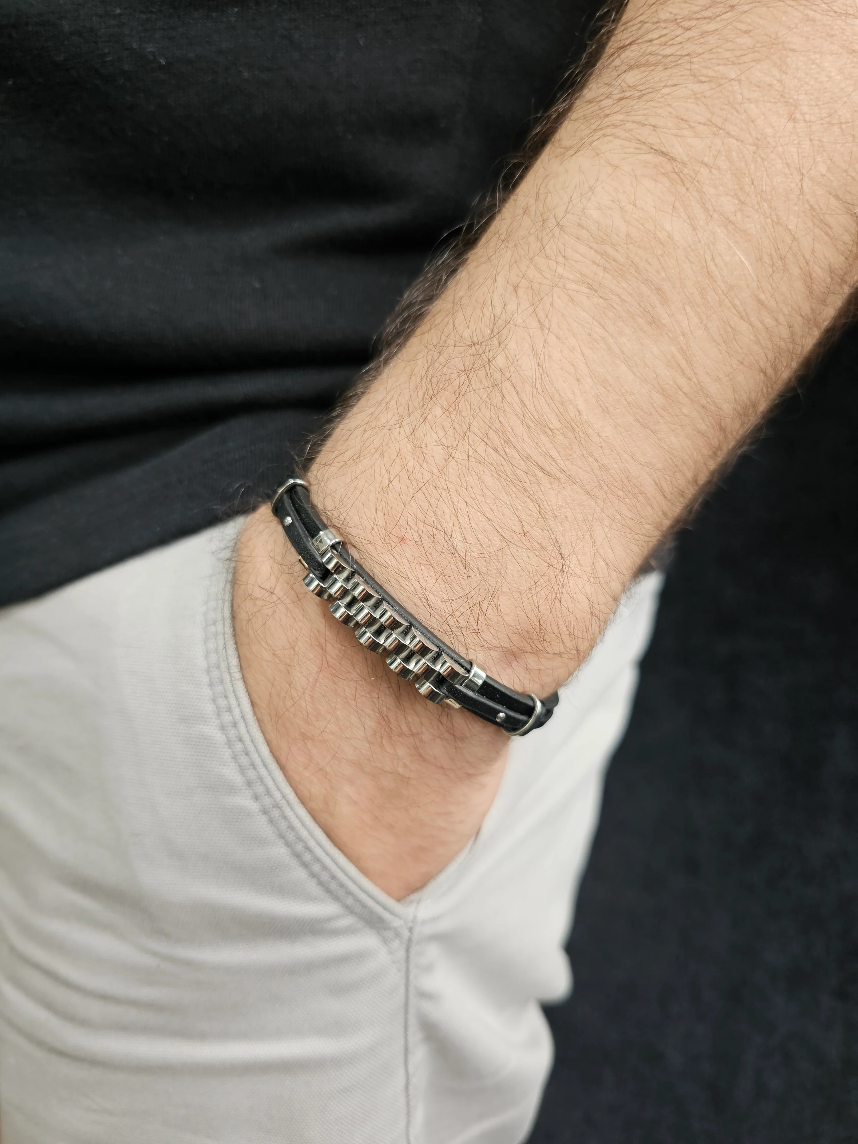 DERİ ve ÇELİK ERKEK BİLEKLİK  E60