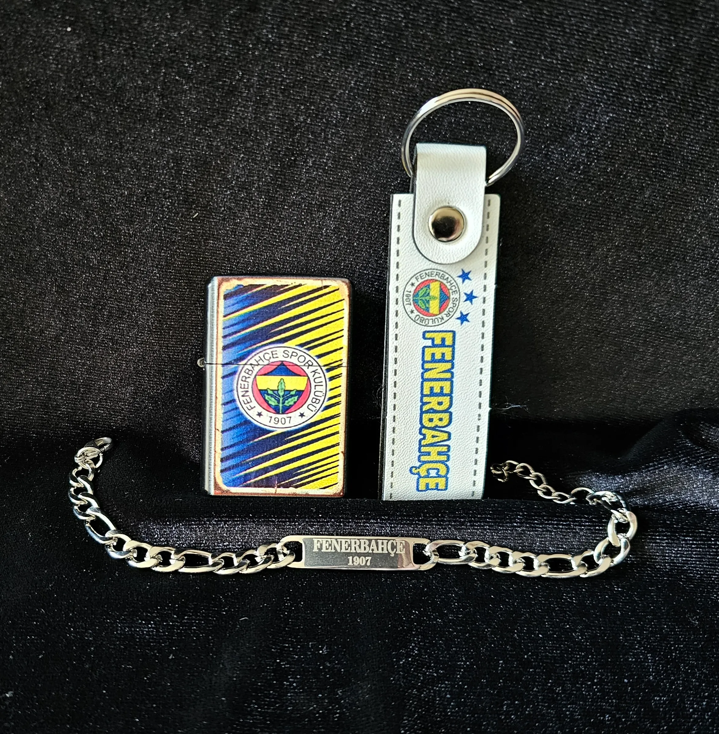 FENERBAHÇE ÇELİK BİLEKLİK,ANAHTARLIK ve ÇAKMAK SETİ FB01