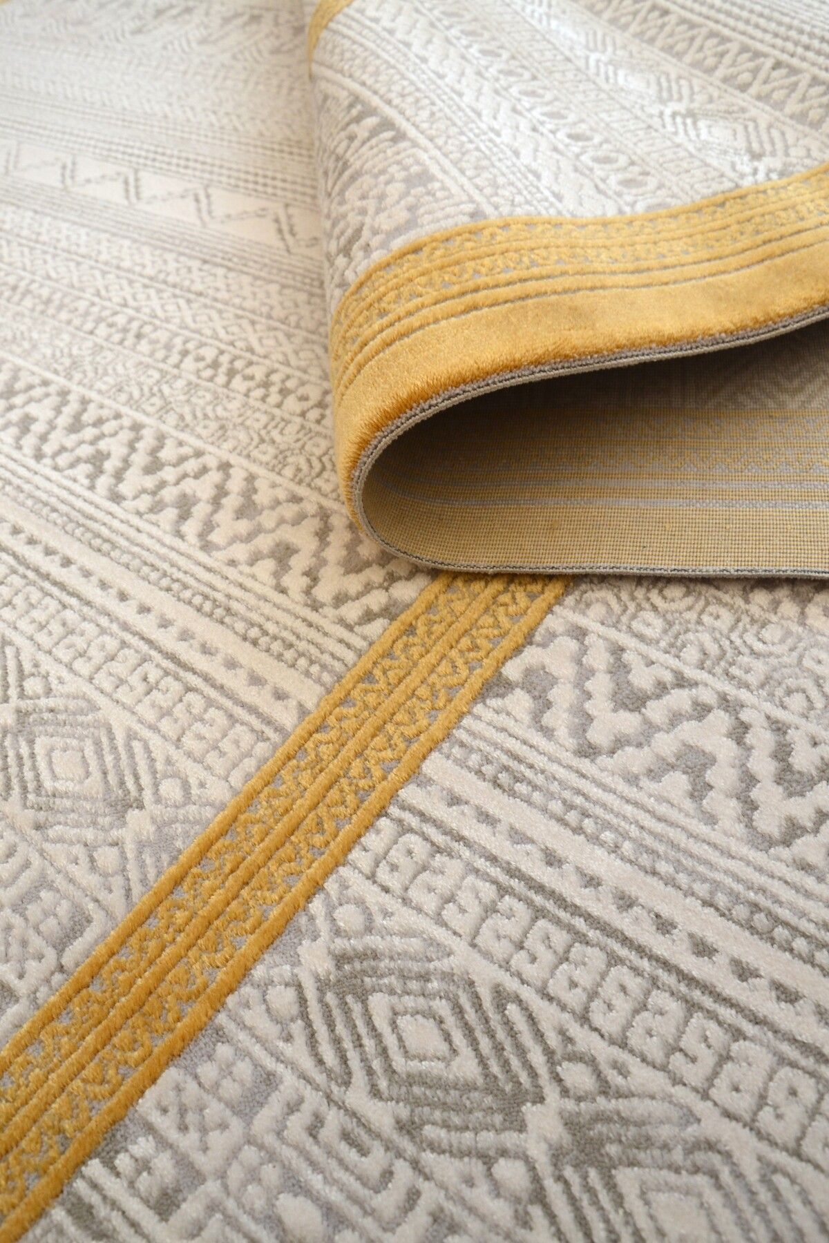 Modern Akrilik Halı 200x290 - Kilim Desenli Golden Çizgili Salon ve Oturma Odası Halısı