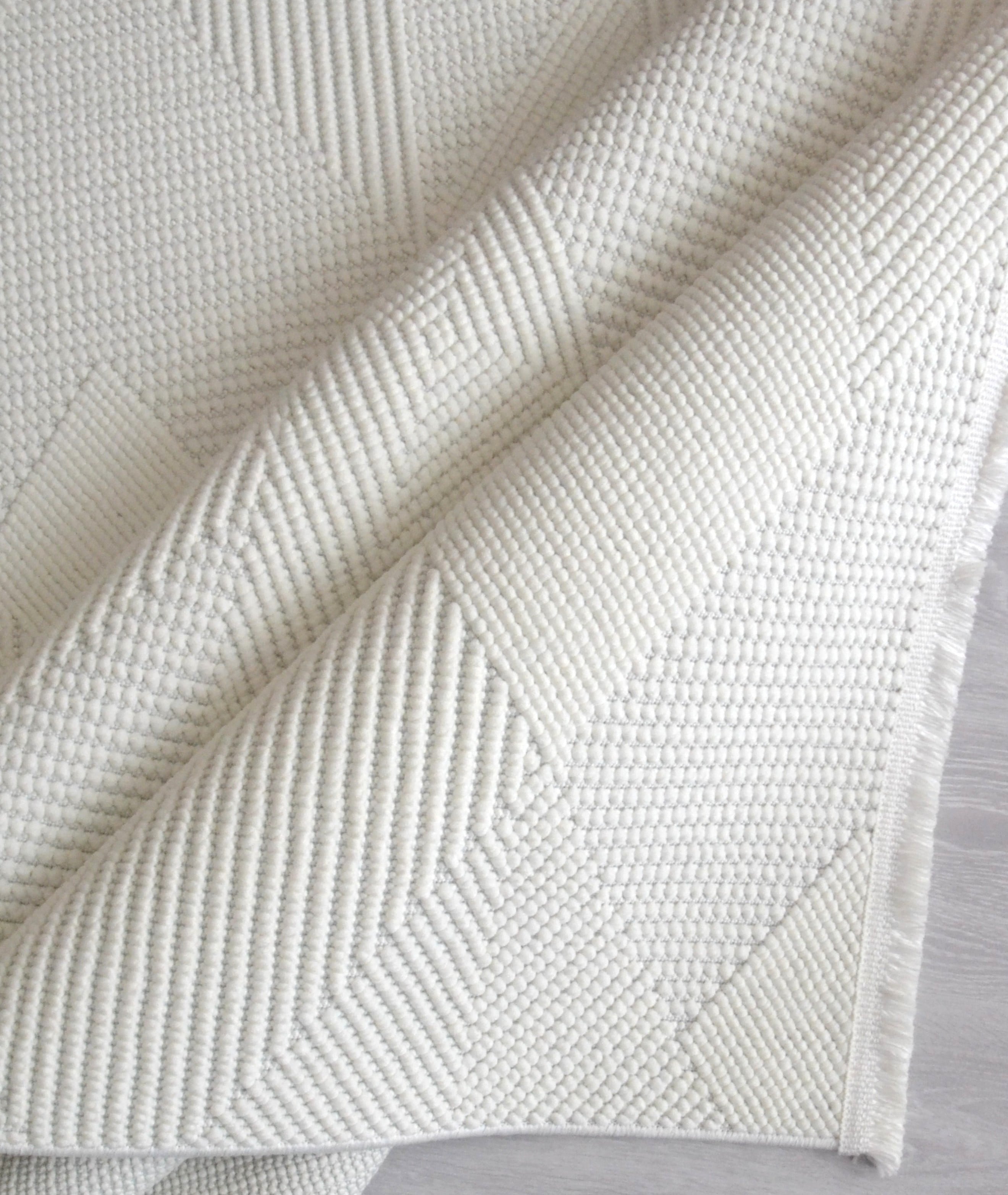 Beyaz Pamuklu Geometrik Desenli Bukle Oturma Odası  & Antre & Mutfak Halısı - 150 x 230 cm - 