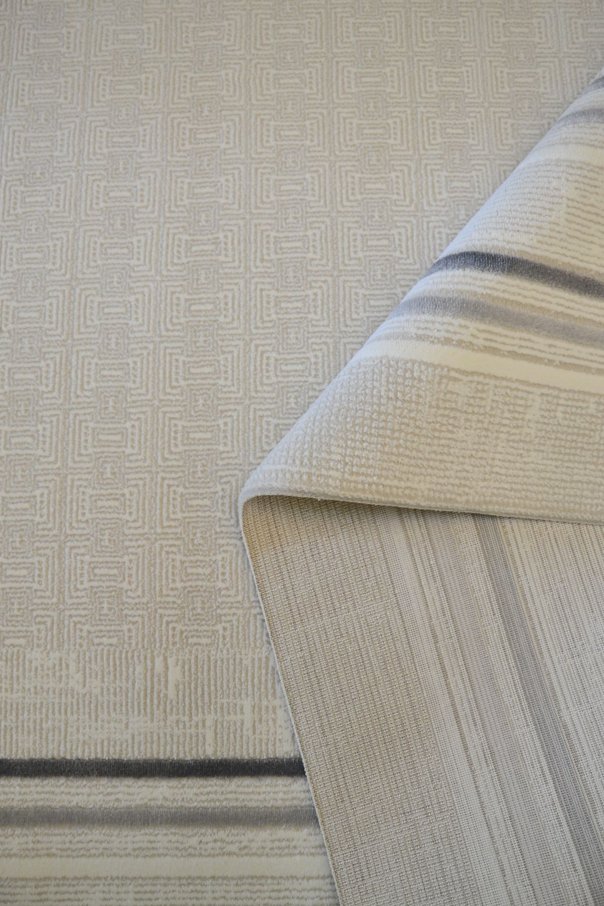 Geometrik Çizgili Kremrengi Yıkanabilir Polip Polyester Dekoratif Salon& Oturma Odası Halısı