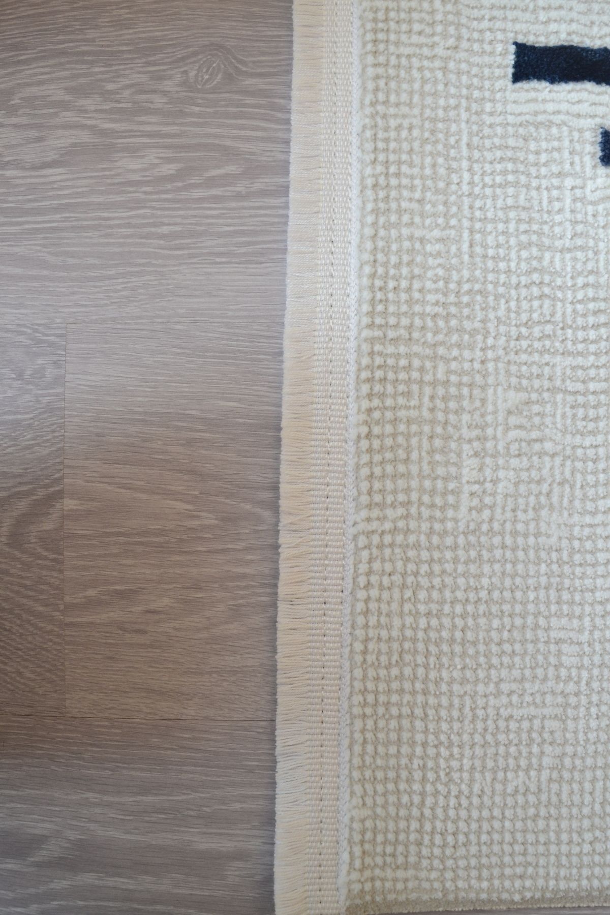 Lacivert Çizgili Kremrengi Polip Polyester Salon Halısı