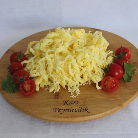 Kars Yağlı Çeçil Peyniri 500gr